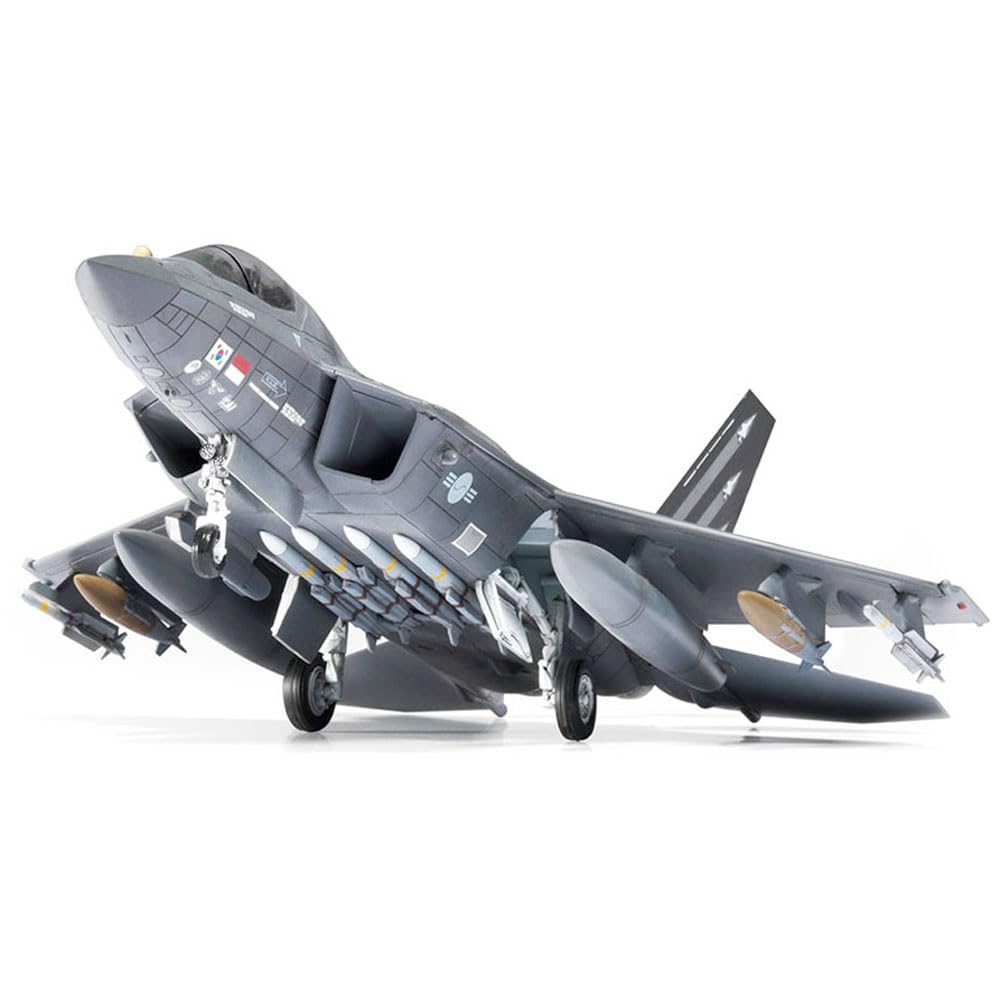 Amazon | [アカデミー][ACADEMY] [1/72] 12585 大韓民国 空軍 KF-21